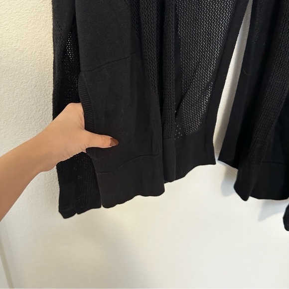 Lululemon Still Movement Wrap Cardigan Hooded Black Size Small Women’s Pockets - Picture 5 of 11